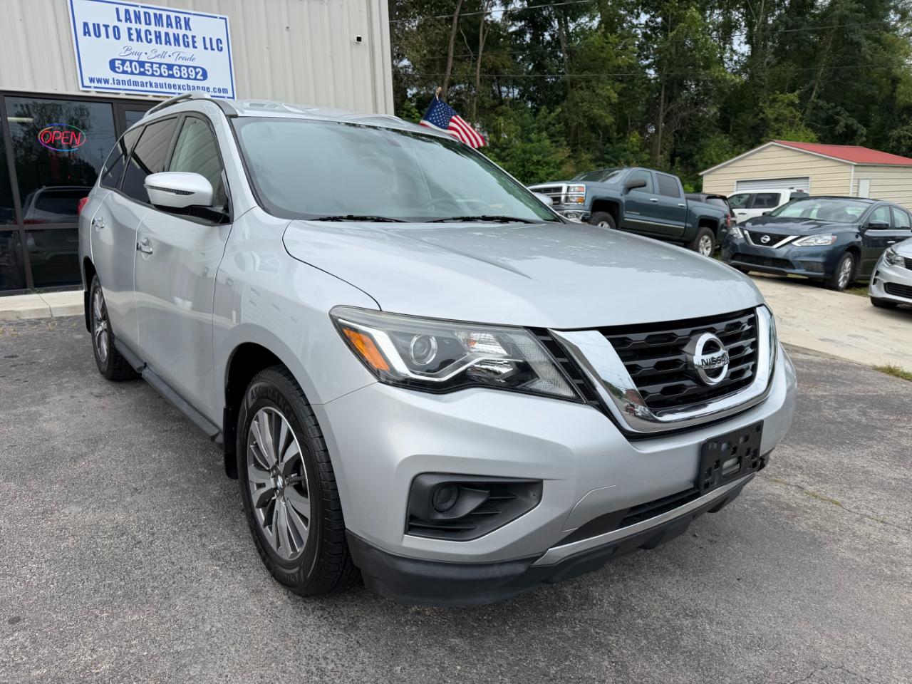 Nissan Pathfinder S 4D SUV 4WD 2017