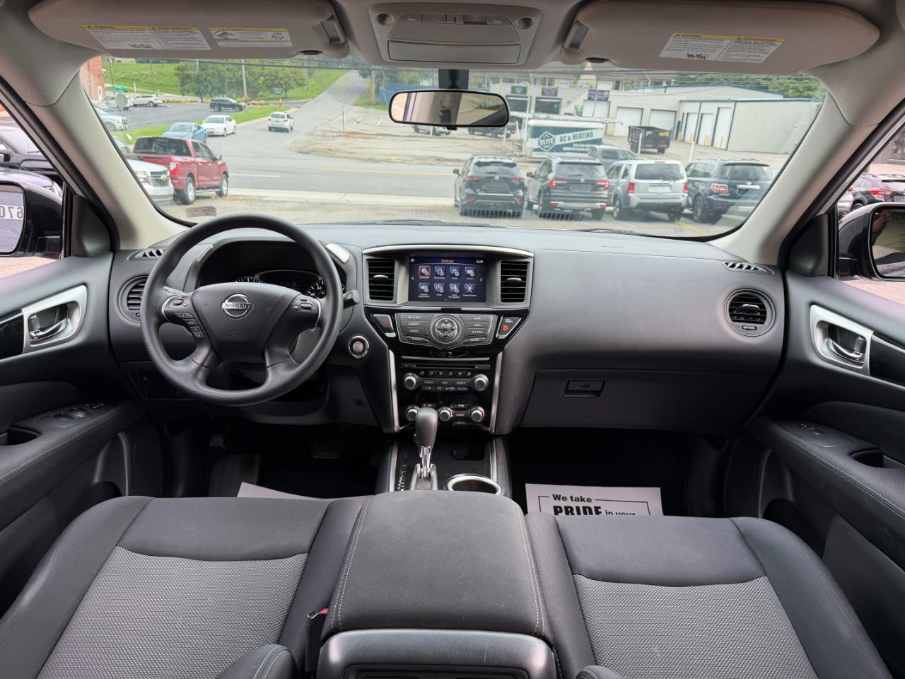 Nissan Pathfinder S 4D SUV 4WD 2017