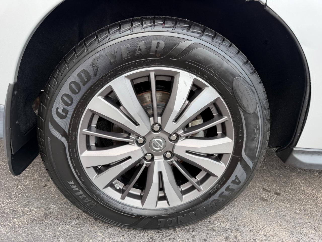Nissan Pathfinder S 4D SUV 4WD 2017