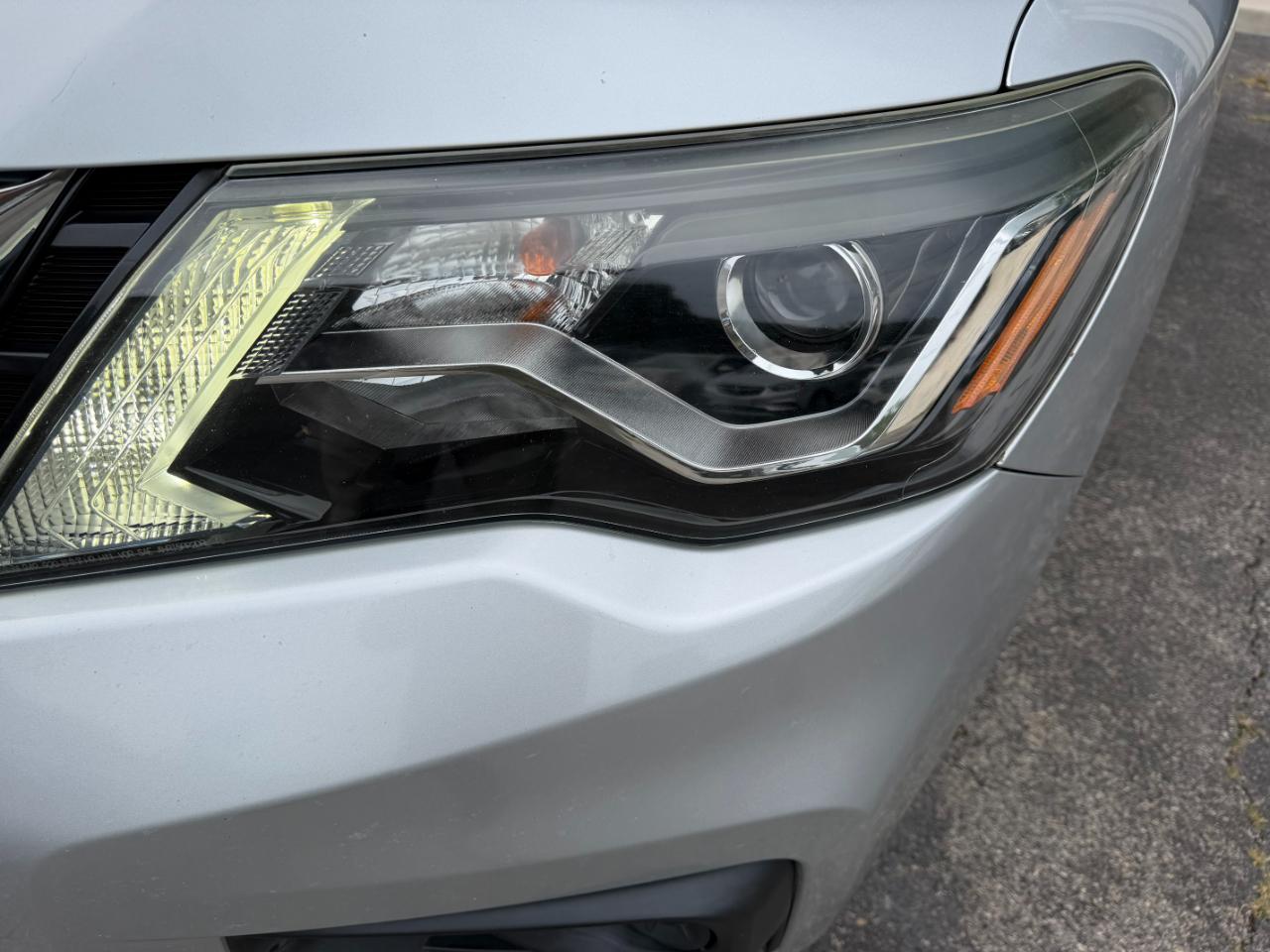 Nissan Pathfinder S 4D SUV 4WD 2017
