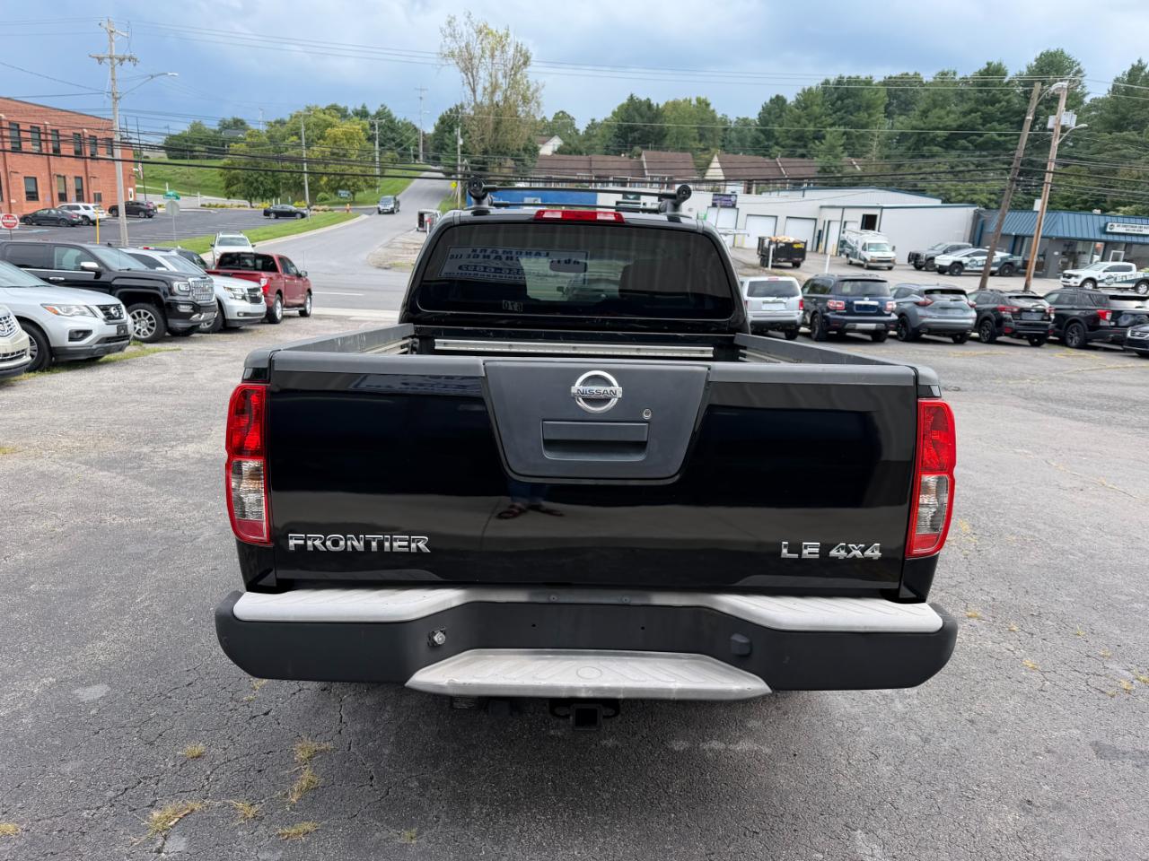 Nissan Frontier LE Crew Cab Long Bed 4WD 2008