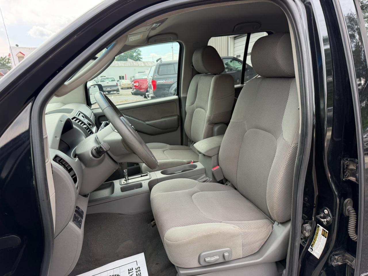 Nissan Frontier LE Crew Cab Long Bed 4WD 2008