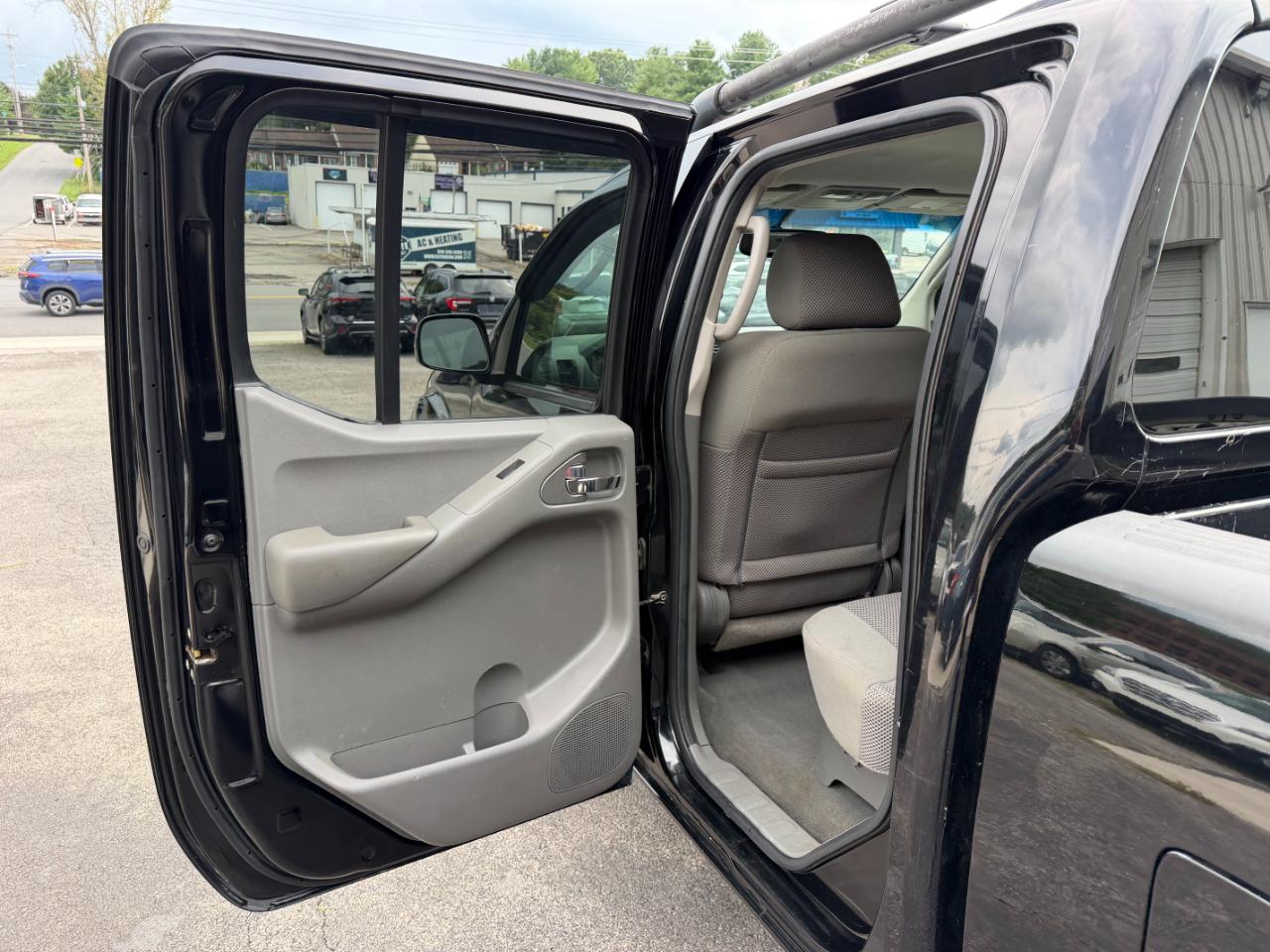 Nissan Frontier LE Crew Cab Long Bed 4WD 2008