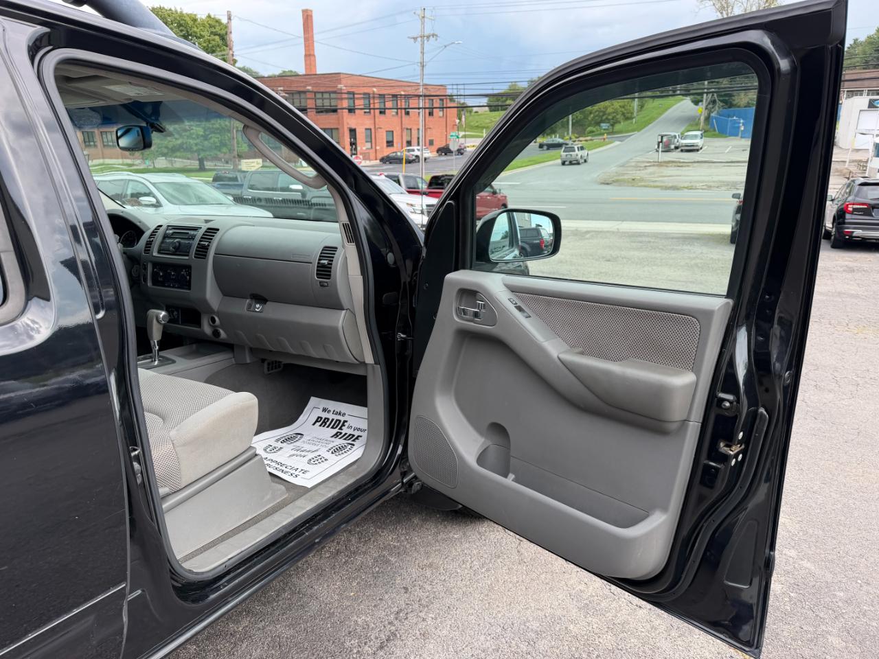Nissan Frontier LE Crew Cab Long Bed 4WD 2008