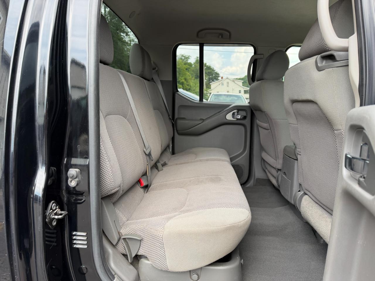 Nissan Frontier LE Crew Cab Long Bed 4WD 2008