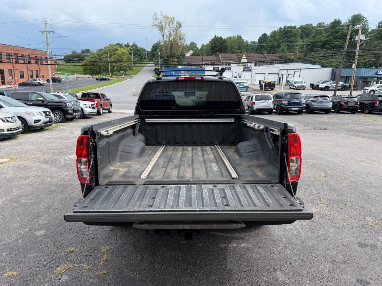 Nissan Frontier LE Crew Cab Long Bed 4WD 2008