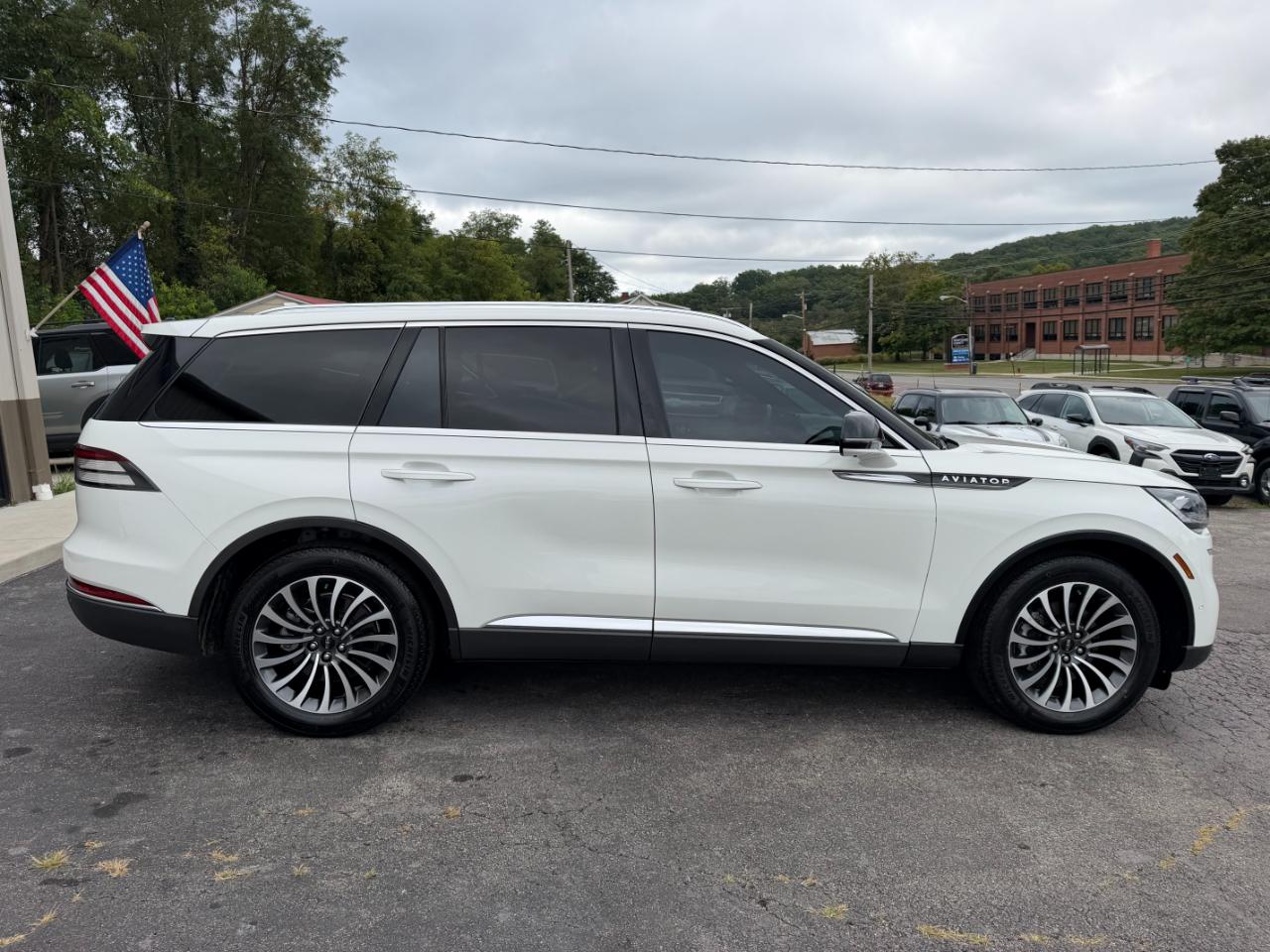 Lincoln Aviator Reserve AWD 2022