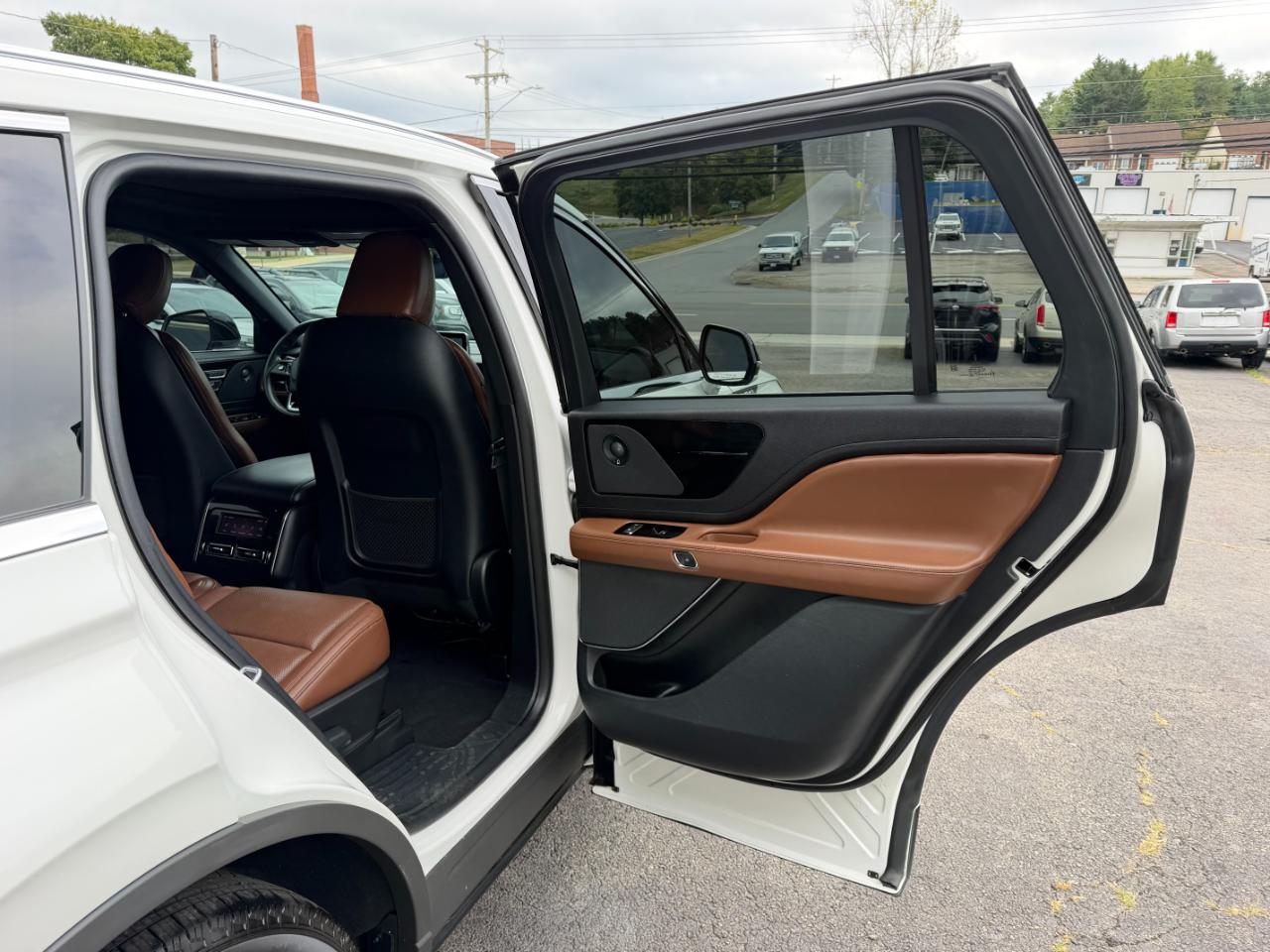 Lincoln Aviator Reserve AWD 2022