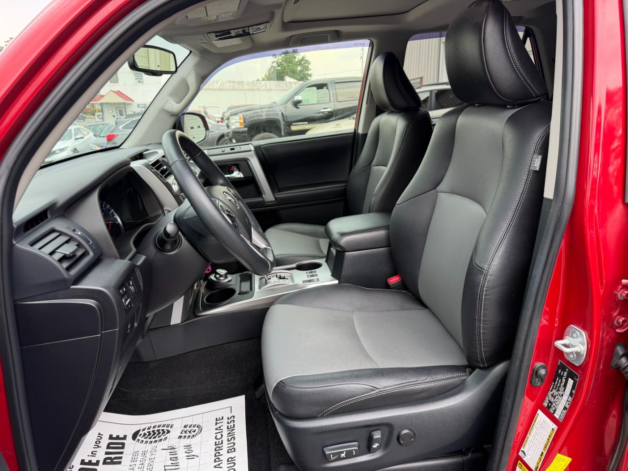 Toyota 4Runner SR5 4WD 2016