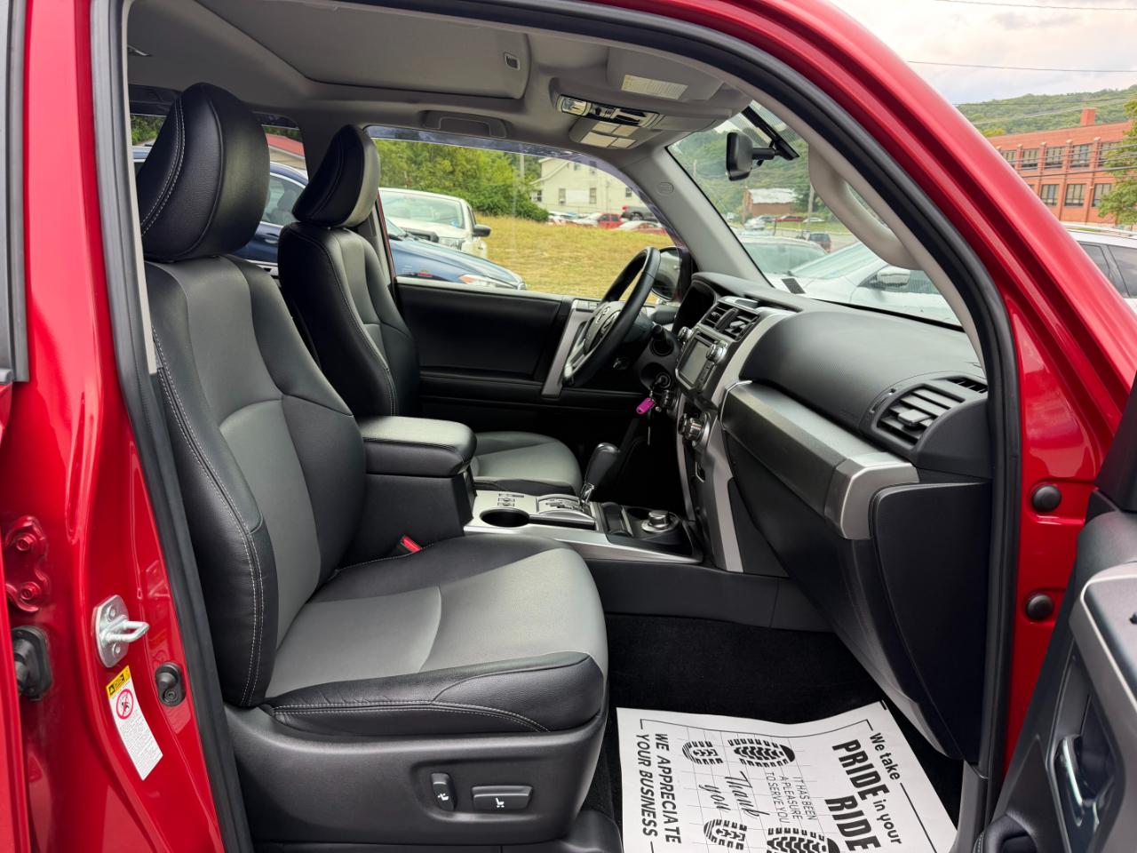Toyota 4Runner SR5 4WD 2016