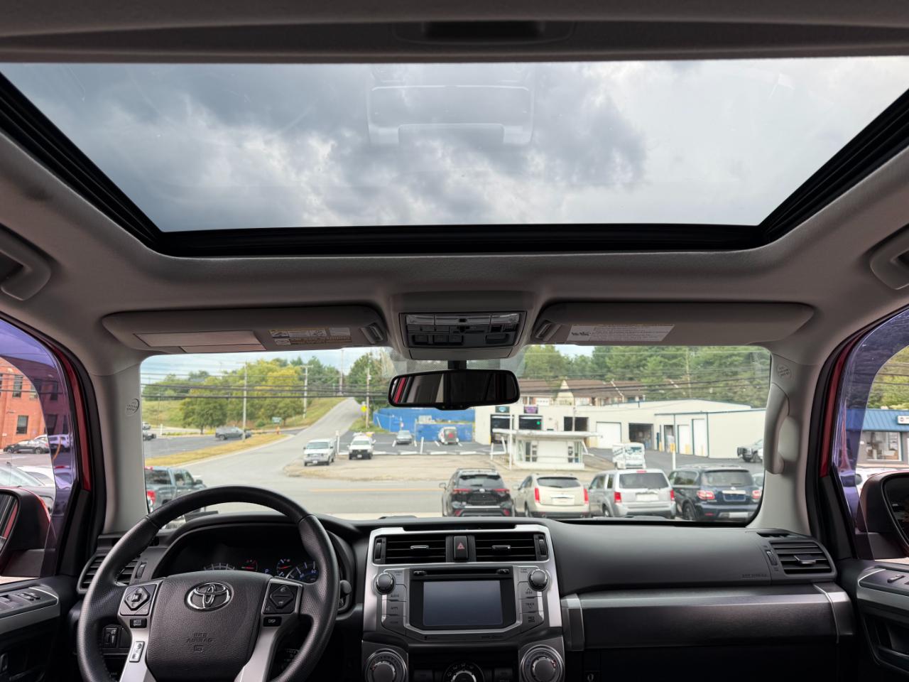 Toyota 4Runner SR5 4WD 2016