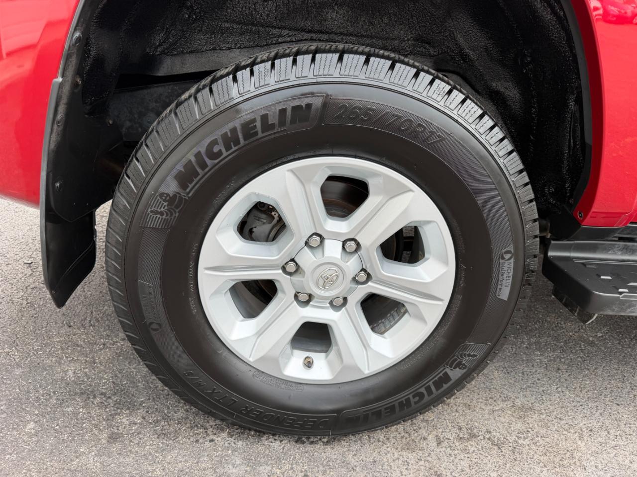 Toyota 4Runner SR5 4WD 2016