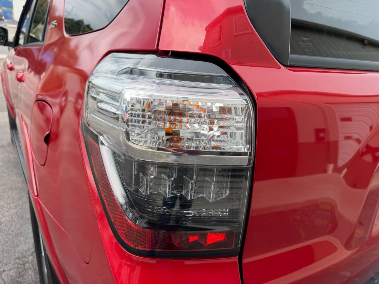 Toyota 4Runner SR5 4WD 2016