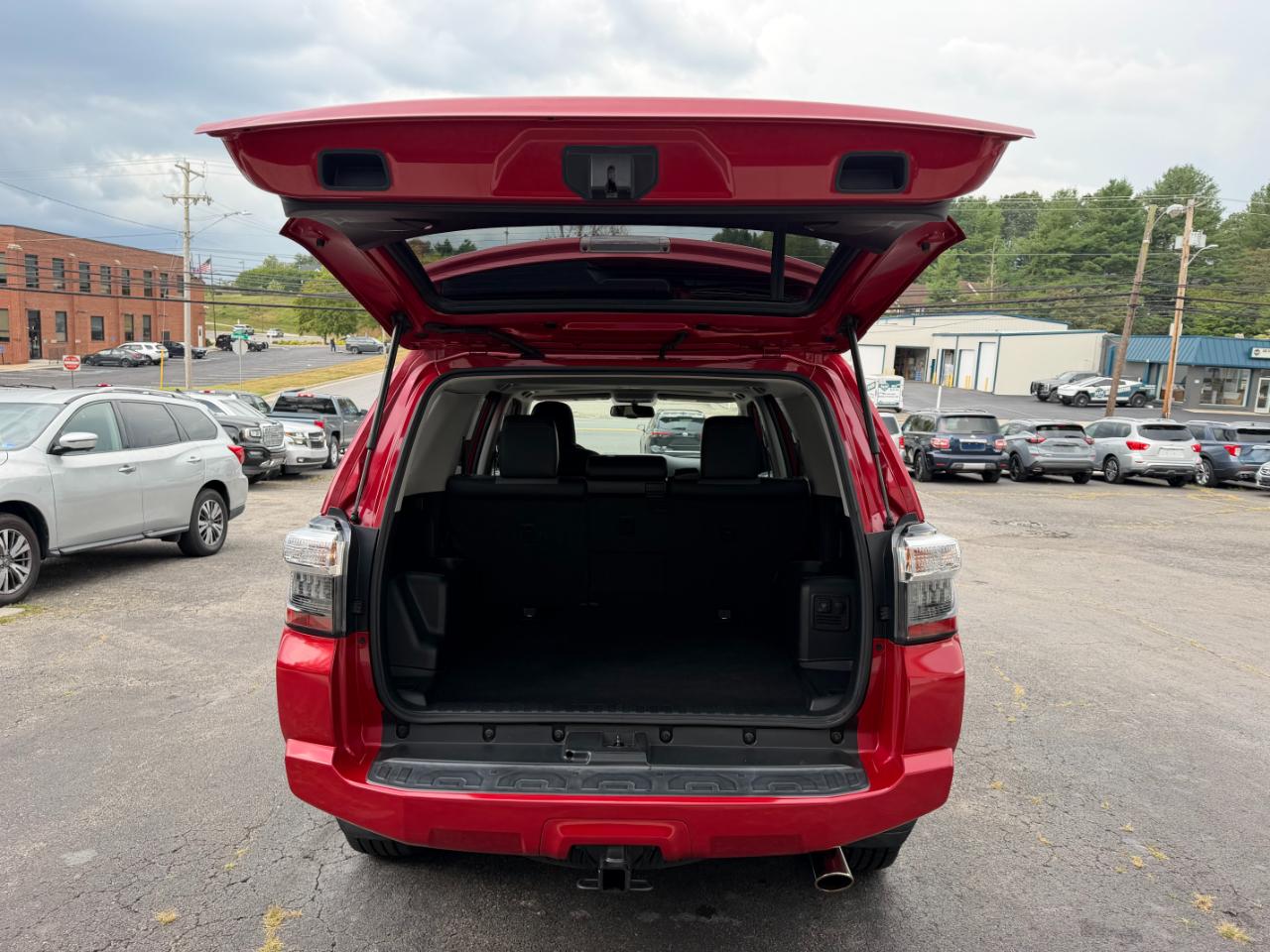 Toyota 4Runner SR5 4WD 2016