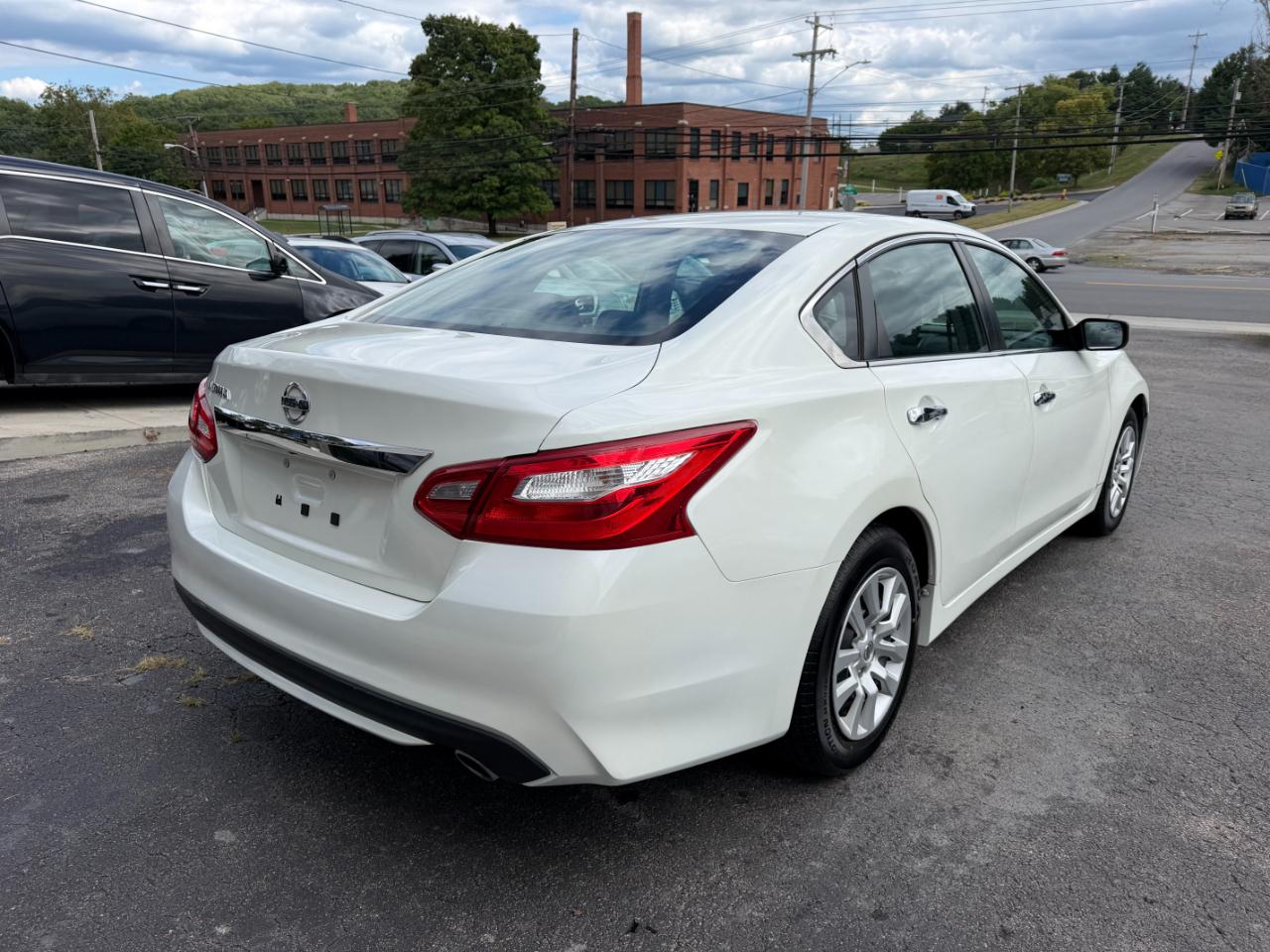 Nissan Altima 2.5 SR 2016