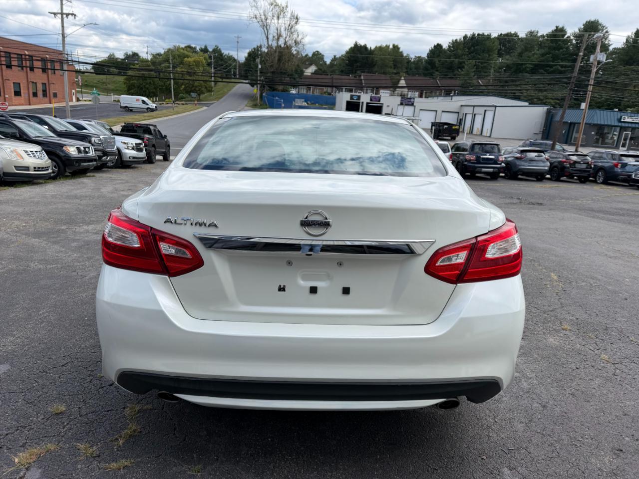 Nissan Altima 2.5 SR 2016