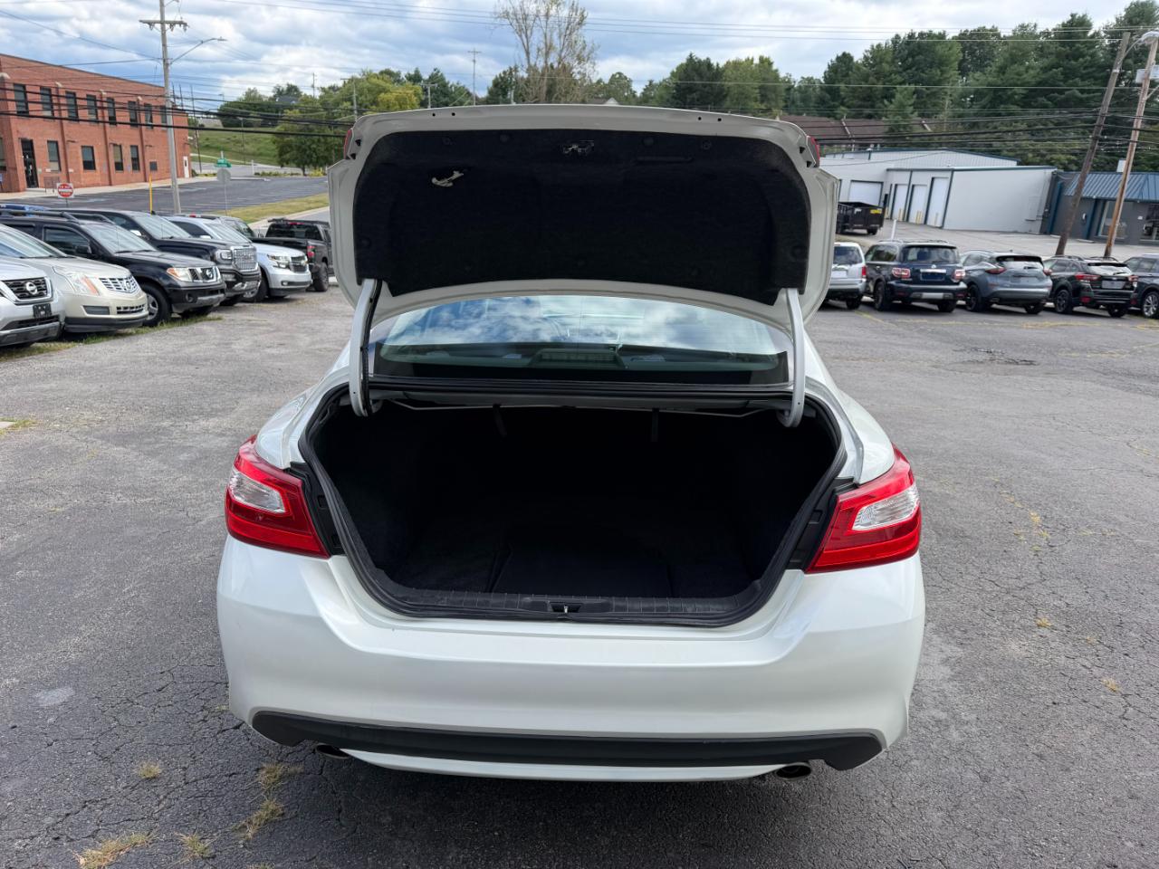 Nissan Altima 2.5 SR 2016