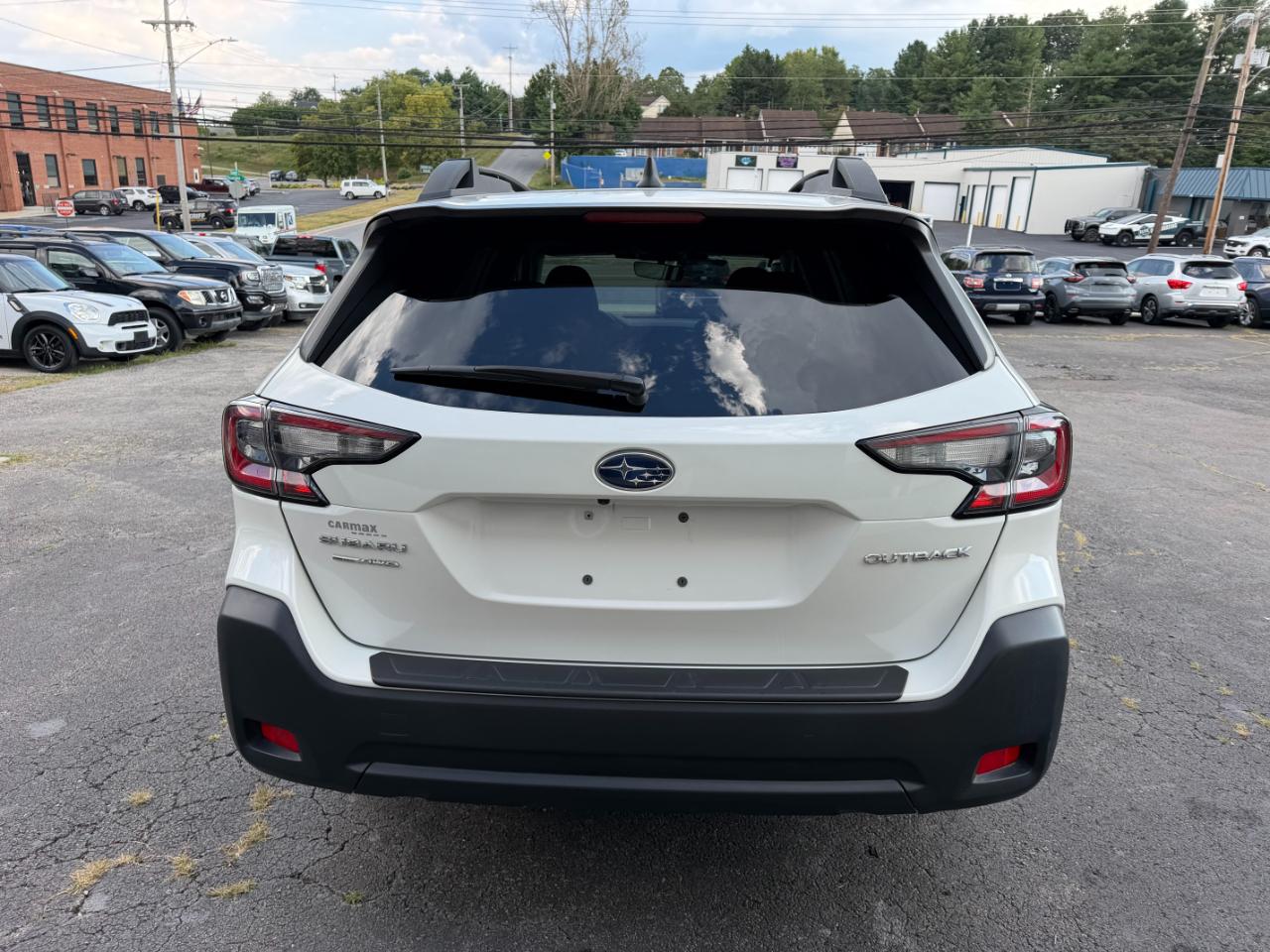 Subaru Outback Premium 2023