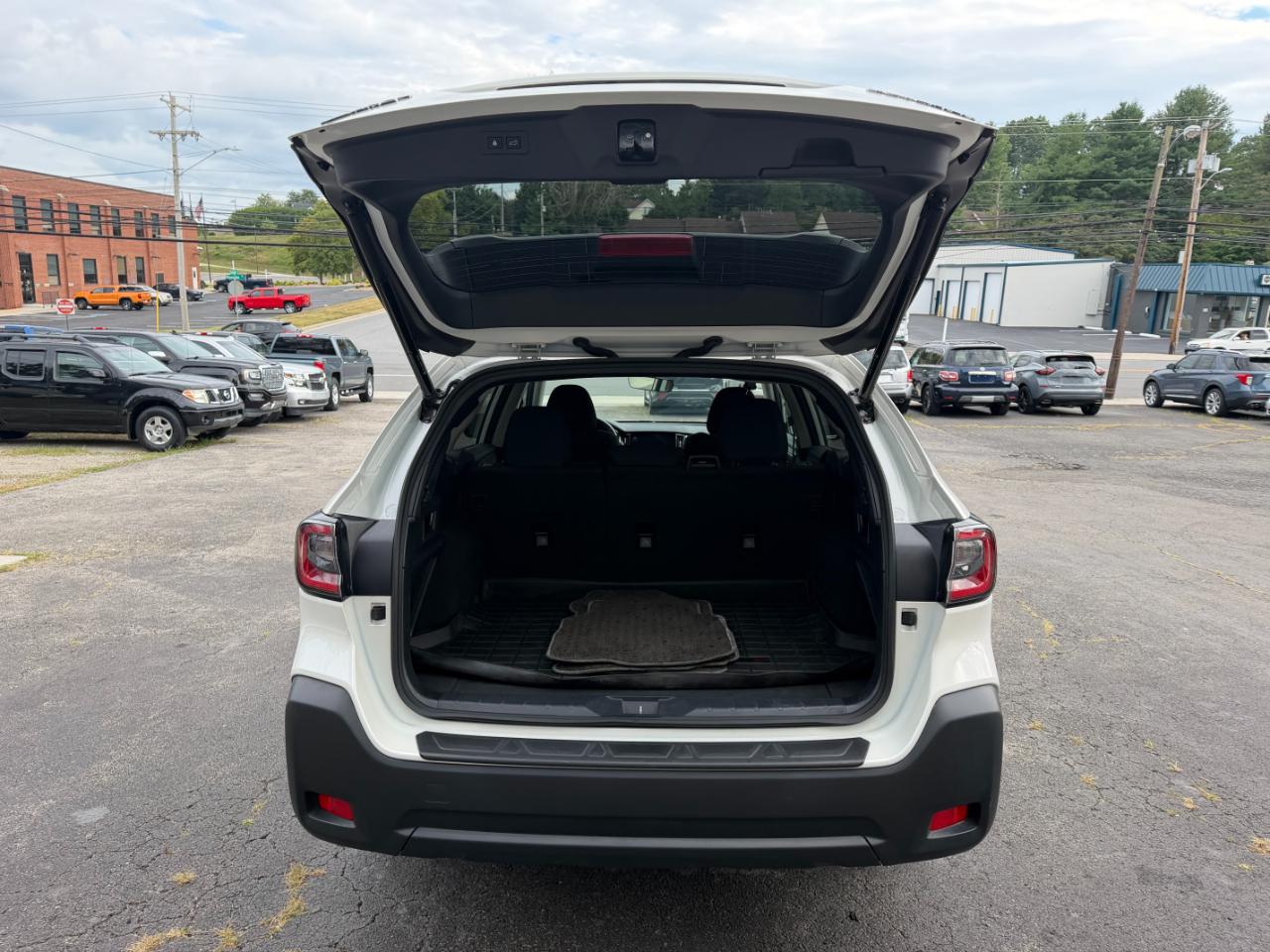 Subaru Outback Premium 2023