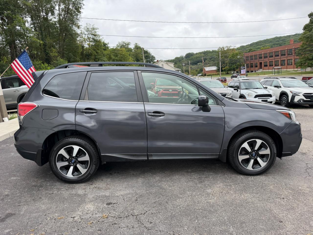 Subaru Forester 2.5i Limited 2017