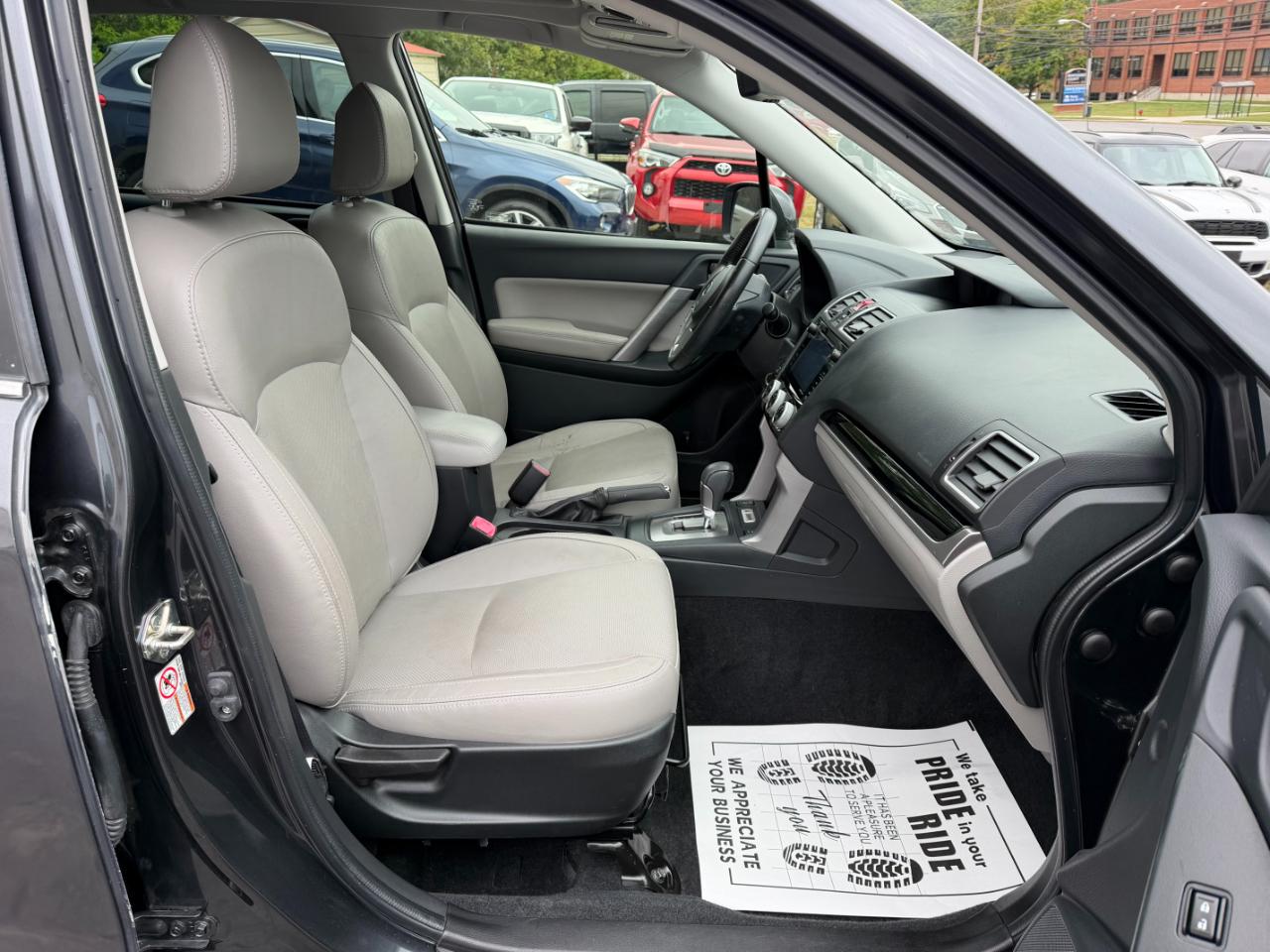 Subaru Forester 2.5i Limited 2017