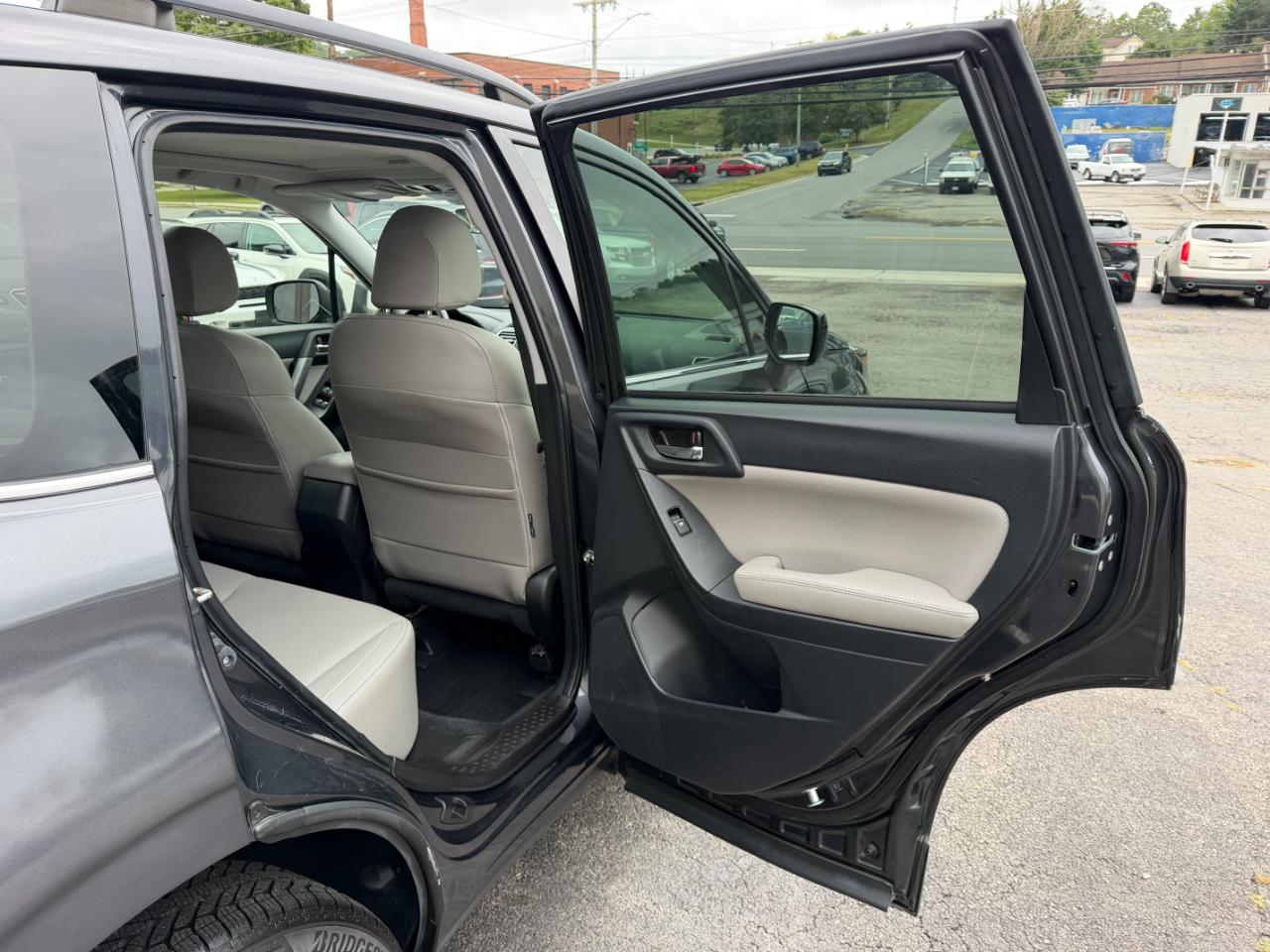 Subaru Forester 2.5i Limited 2017