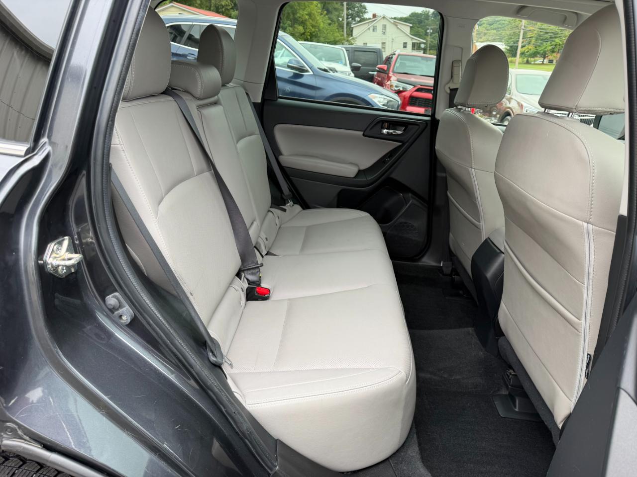 Subaru Forester 2.5i Limited 2017