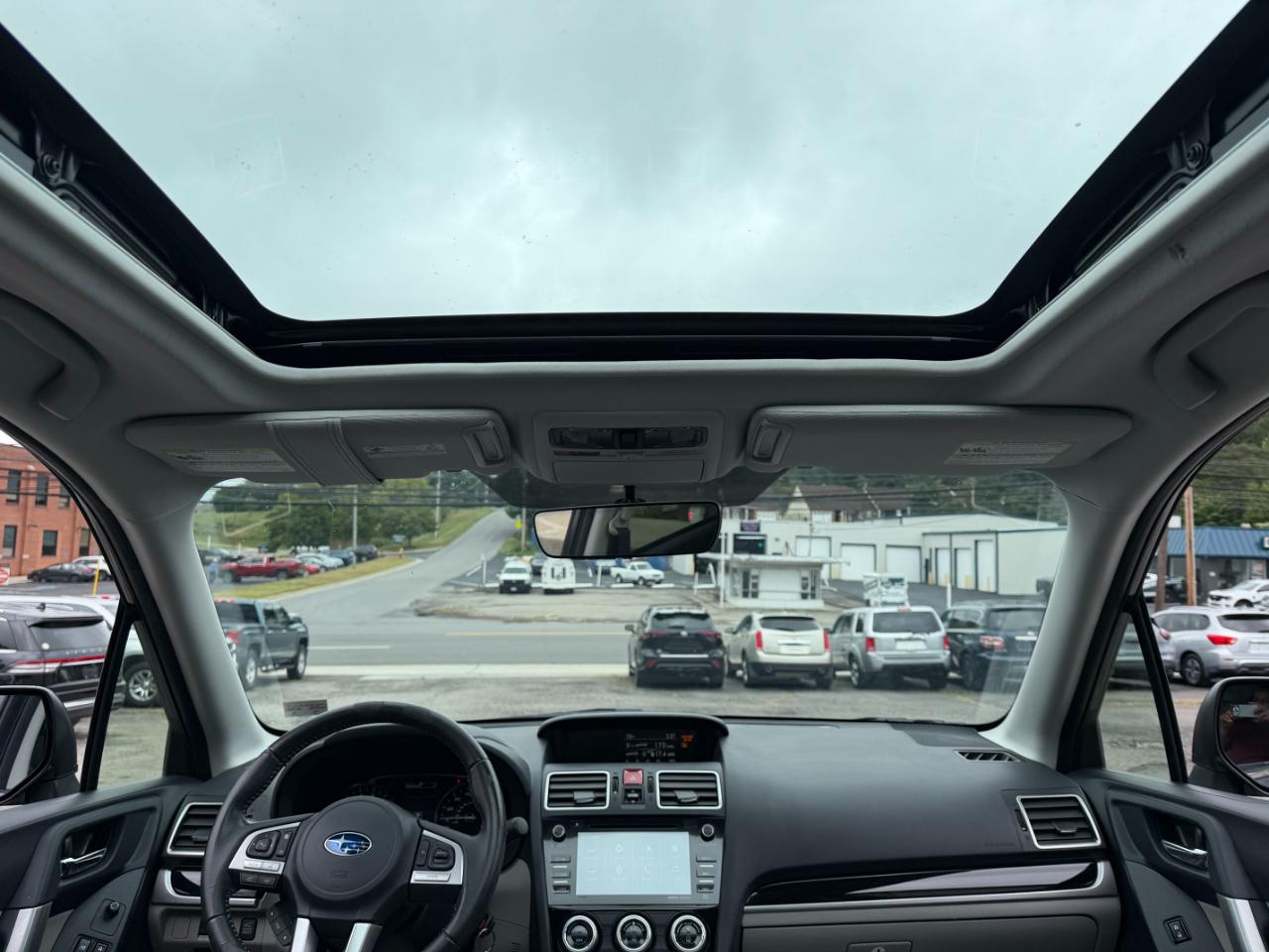Subaru Forester 2.5i Limited 2017