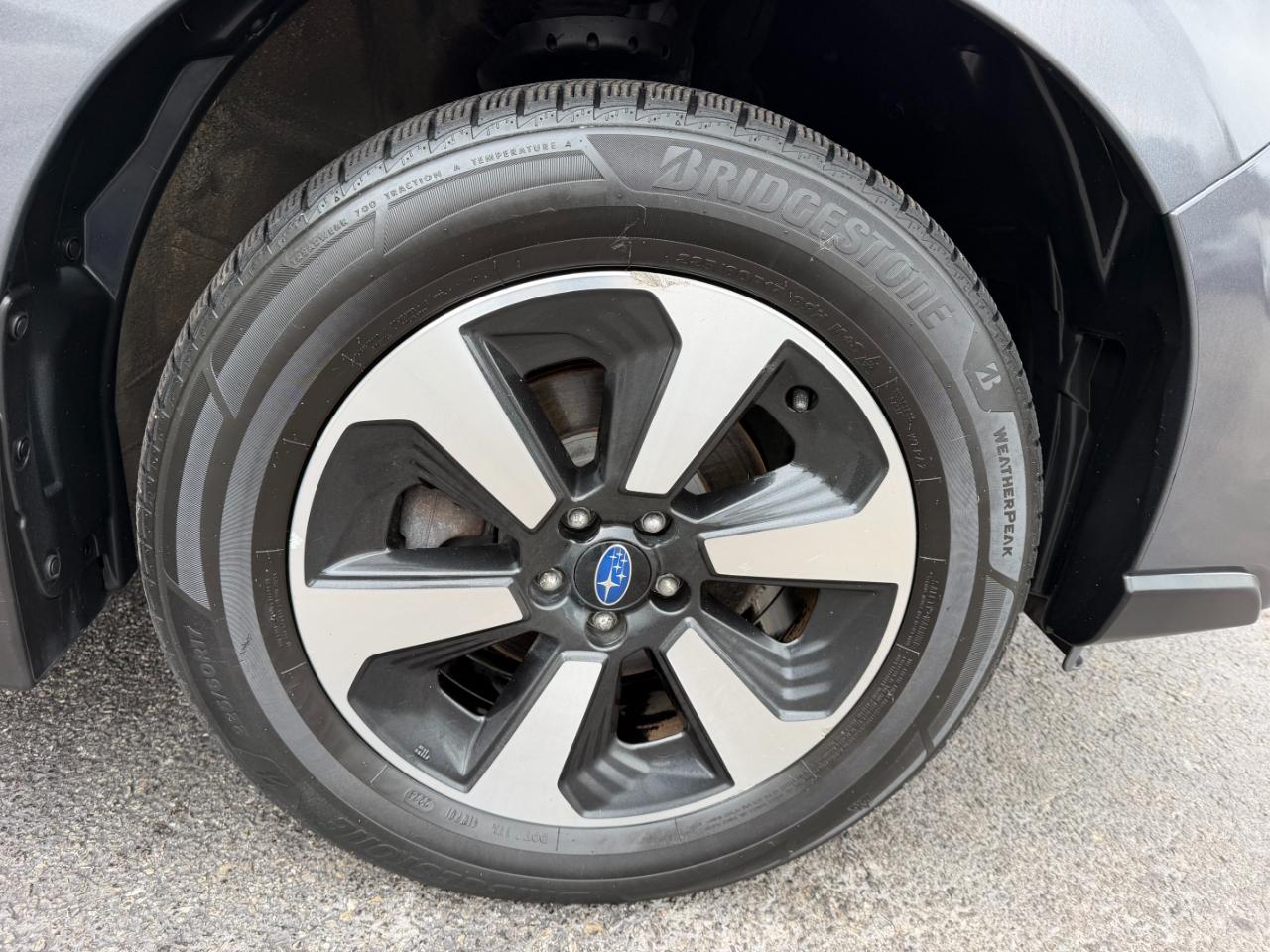Subaru Forester 2.5i Limited 2017