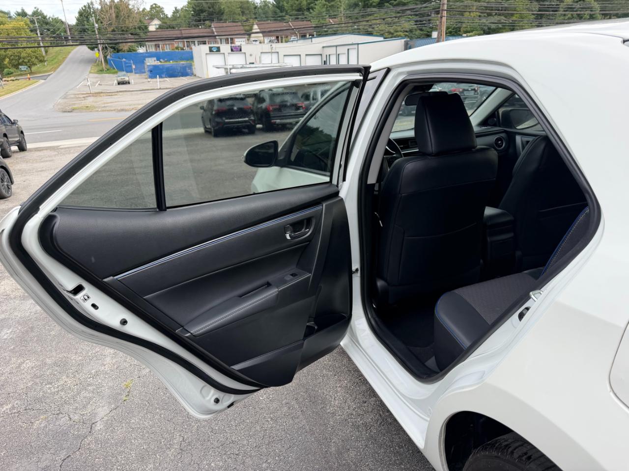 Toyota Corolla SE 2017