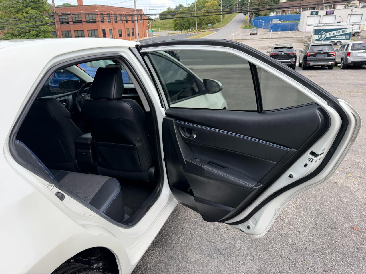 Toyota Corolla SE 2017