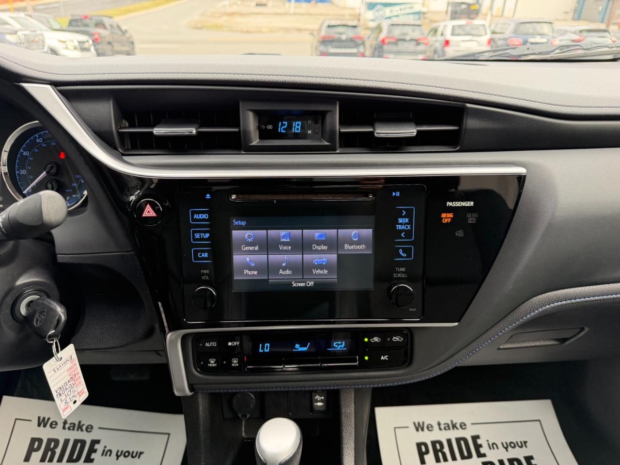 Toyota Corolla SE 2017