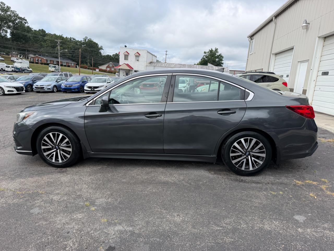 Subaru Legacy 2.5i Premium 2019