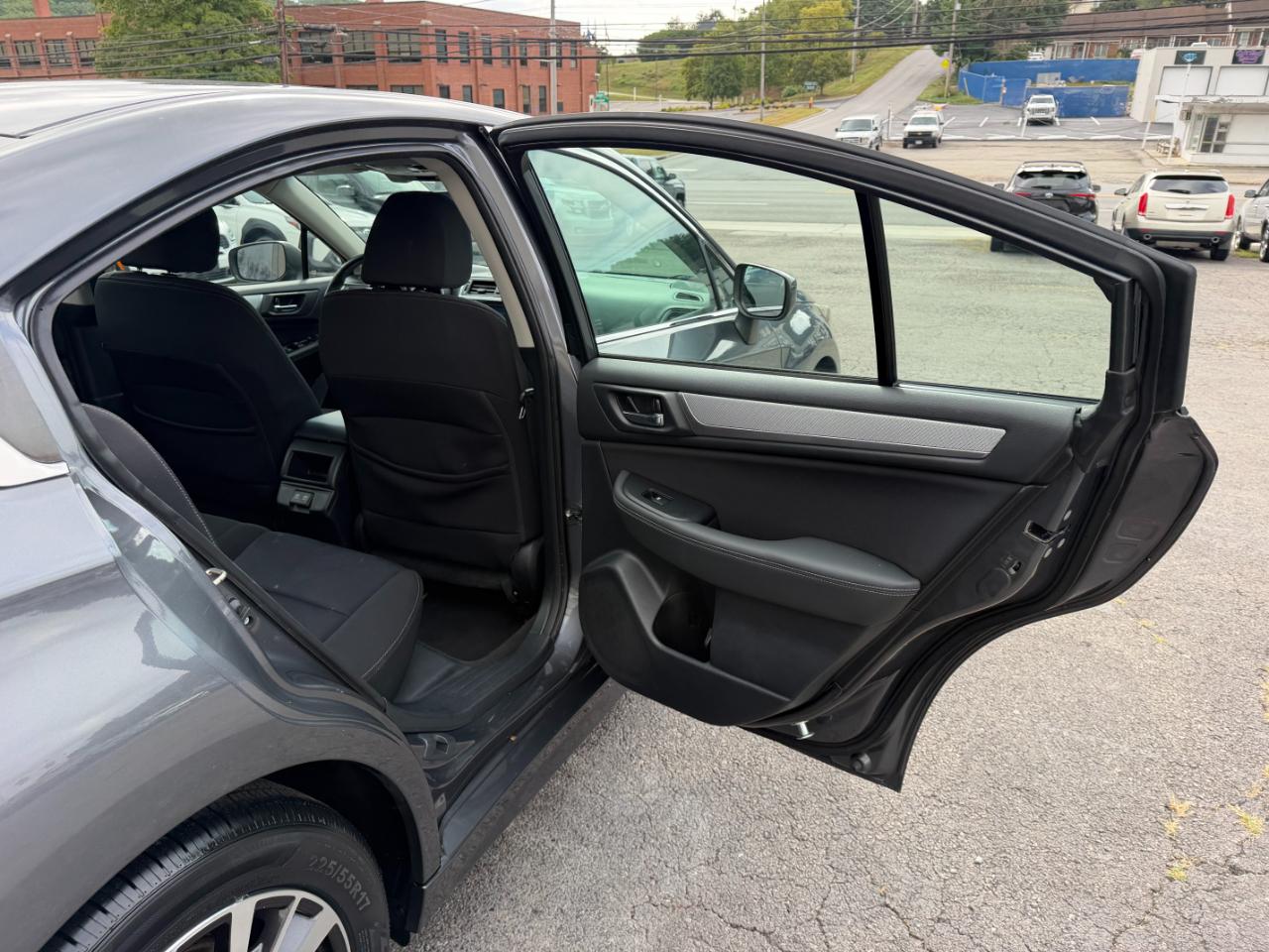 Subaru Legacy 2.5i Premium 2019