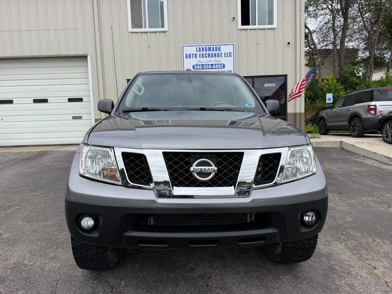 Nissan Frontier SV Crew Cab 5AT 4WD 2018