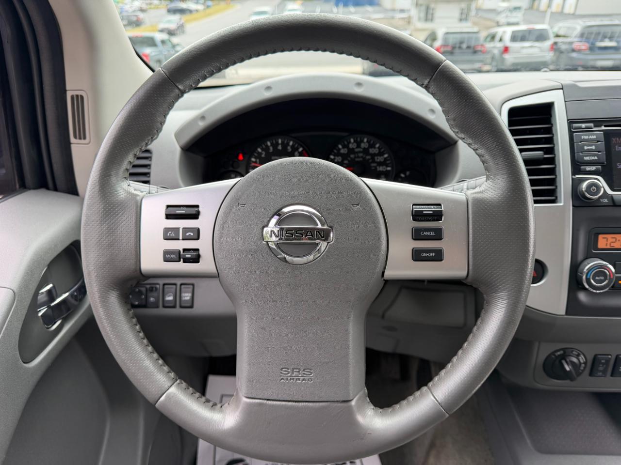 Nissan Frontier SV Crew Cab 5AT 4WD 2018