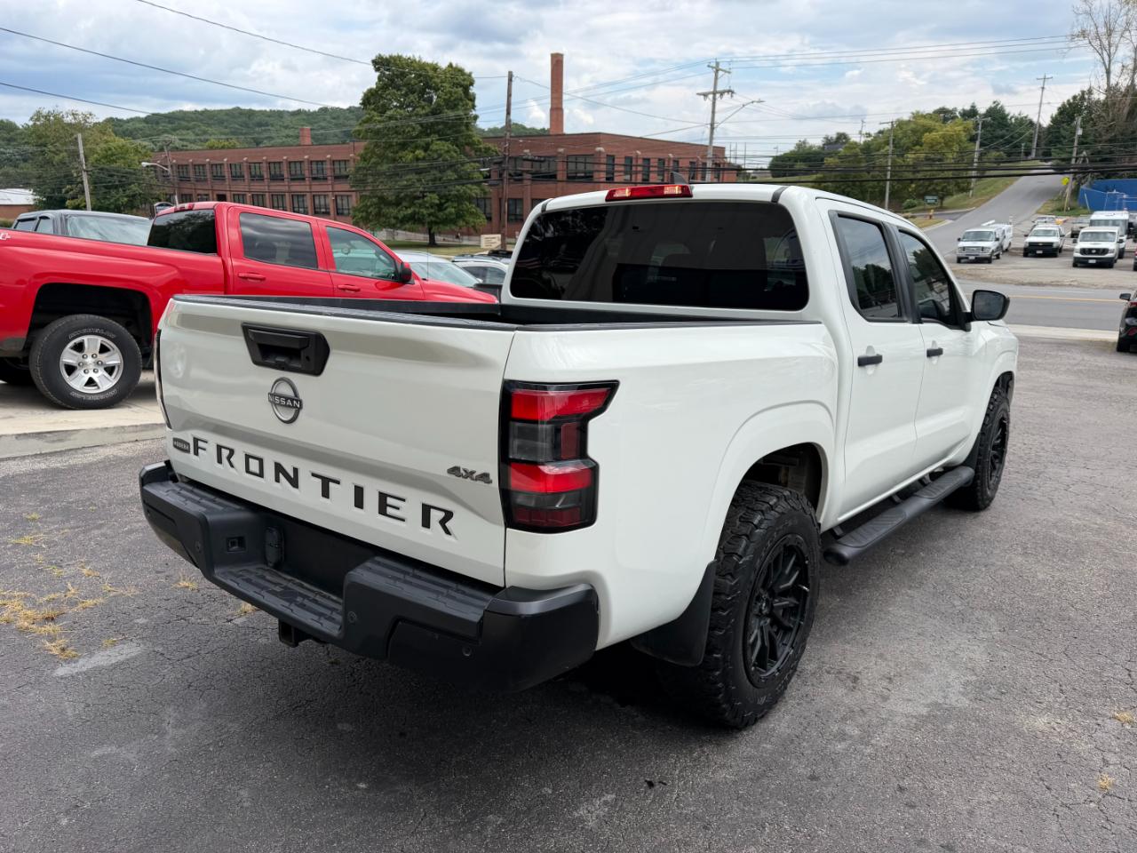 Nissan Frontier S Crew Cab 4WD 2022
