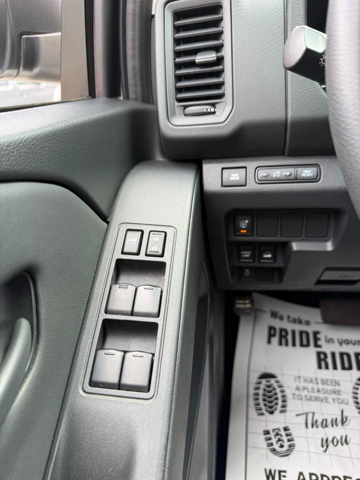 Nissan Frontier S Crew Cab 4WD 2022