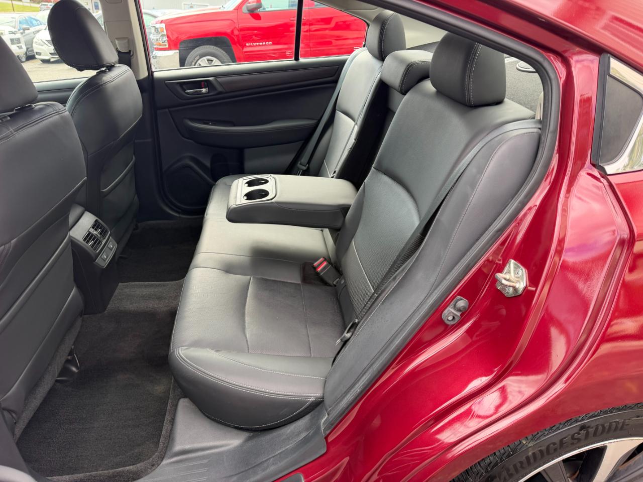 Subaru Legacy 2.5i Limited 2015