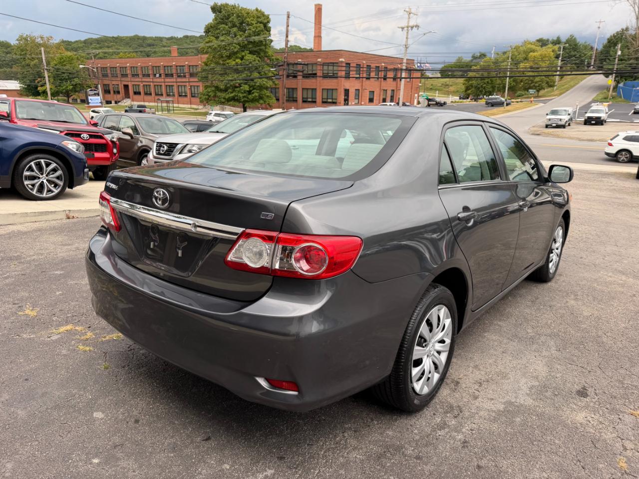 Toyota Corolla LE 2013