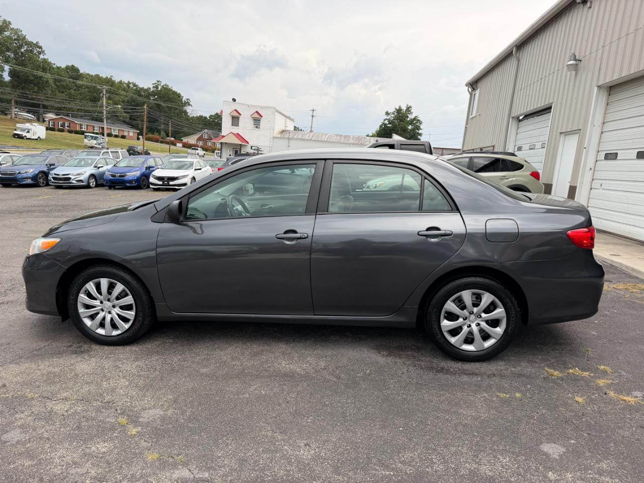 Toyota Corolla LE 2013