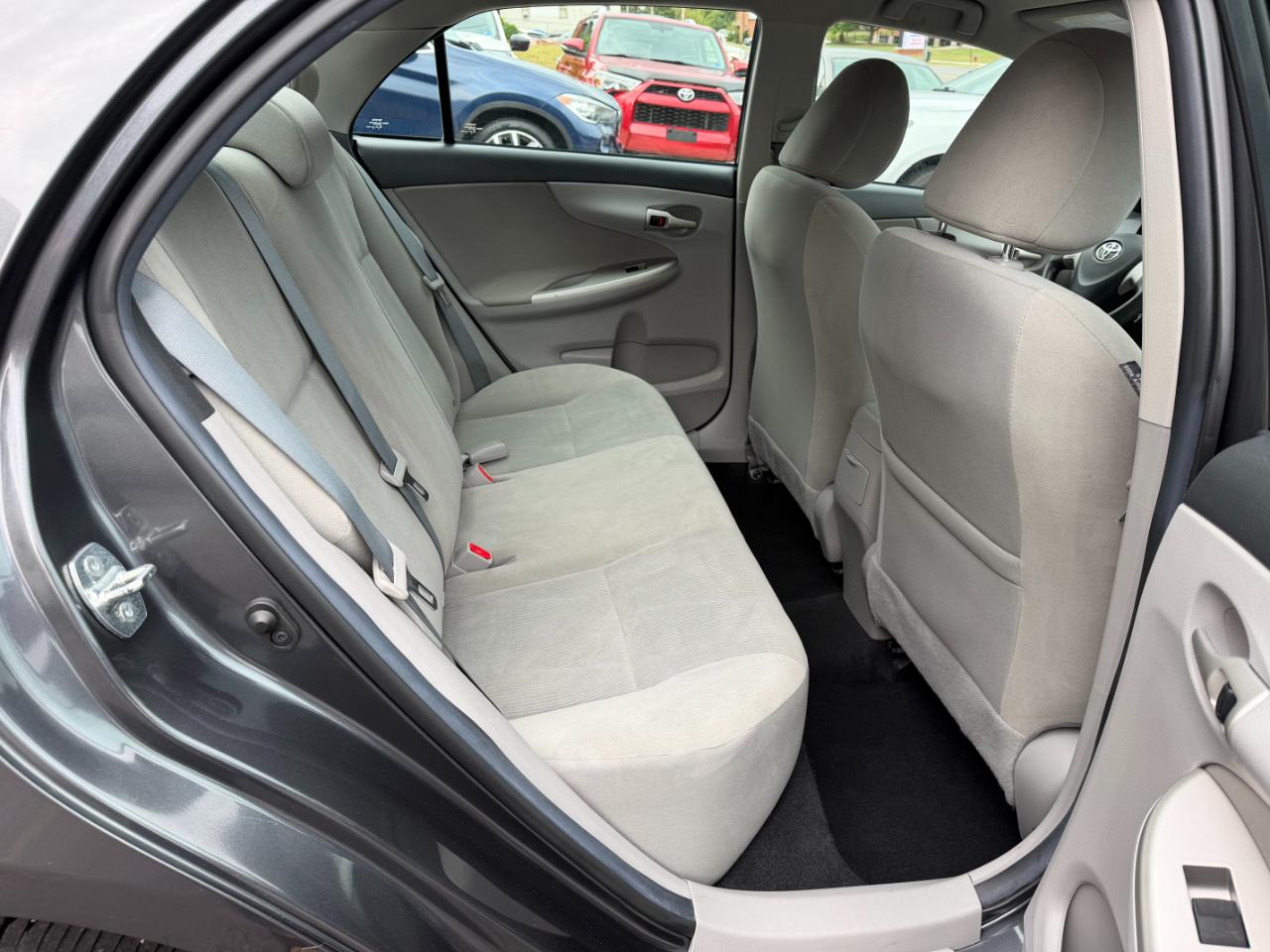 Toyota Corolla LE 2013