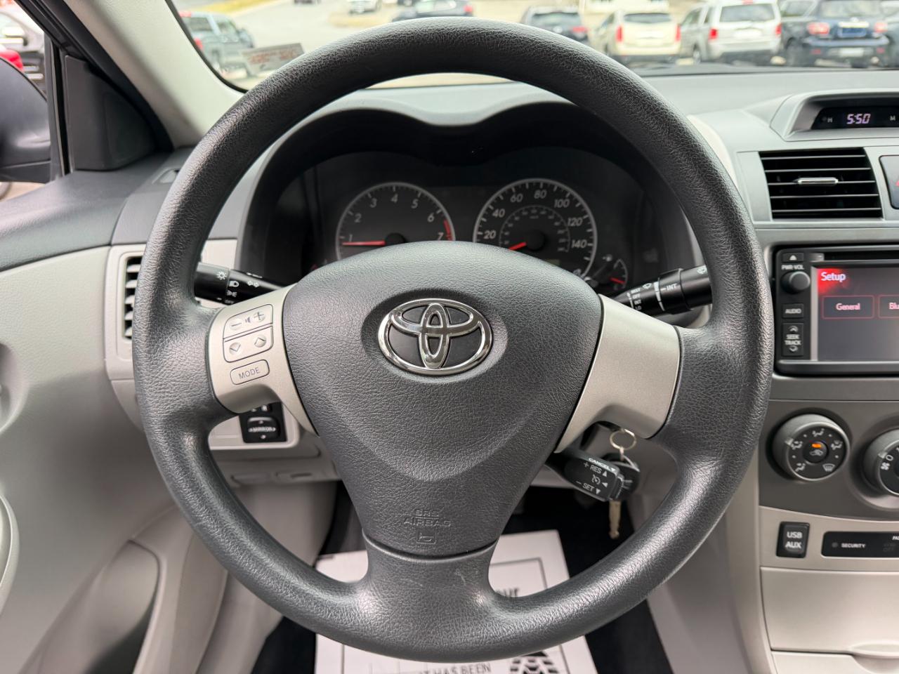 Toyota Corolla LE 2013