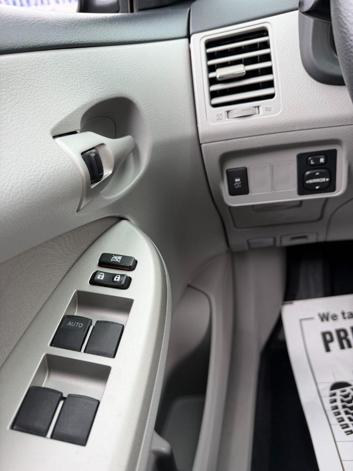 Toyota Corolla LE 2013
