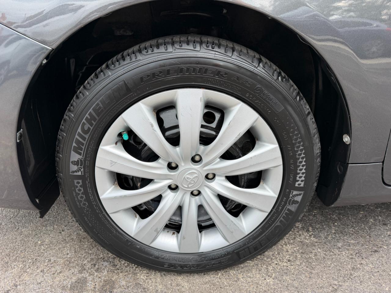 Toyota Corolla LE 2013