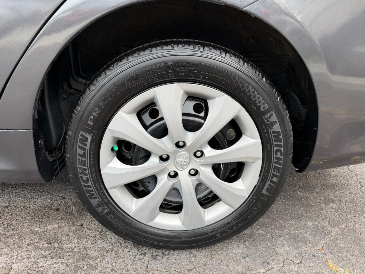 Toyota Corolla LE 2013