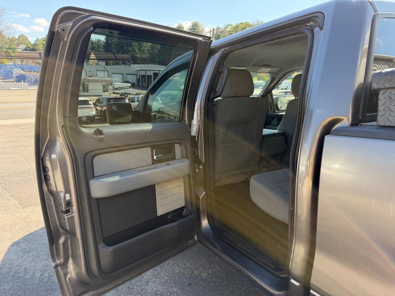Ford F-150 XLT SuperCrew 6.5-ft Box 4WD 2014