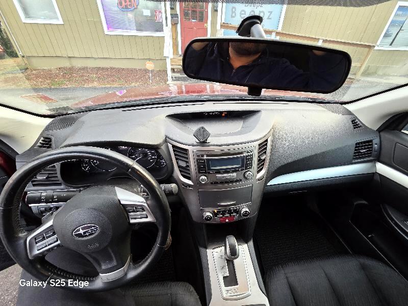 Subaru Outback 2.5i Premium 2012