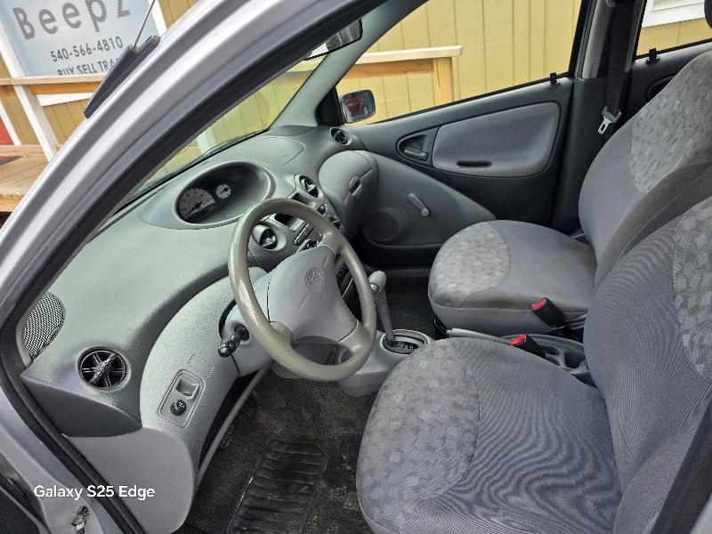 Toyota ECHO 4-Door 2001