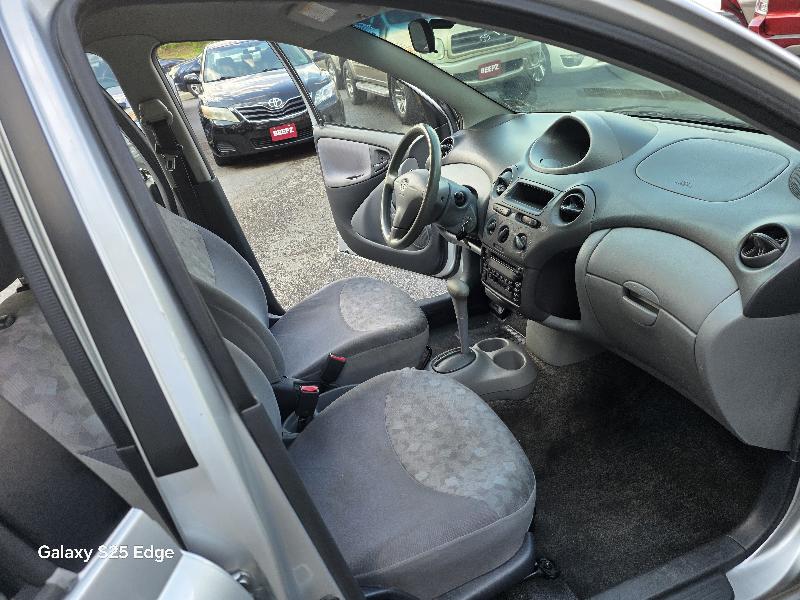 Toyota ECHO 4-Door 2001